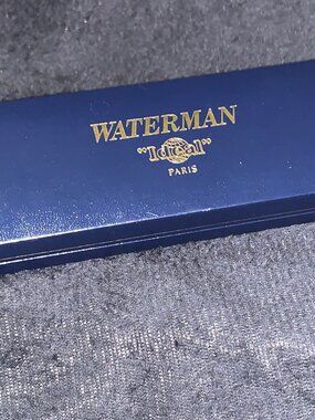 Waterman “Ideal” Paris 18k 750 Gold Nib F. Pen - Beautiful Red Marble w/Gld Trim